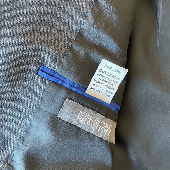 Men’s Kenneth Cole Reaction Grey Blazer 36S 29W Used - Picture 2 of 2